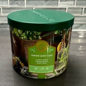 Bath & Body Works Lemon Mint Leaf Candle
